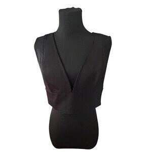 Kendall + Kyle black zip front top size M